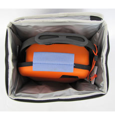 AED保管バッグ　写真３